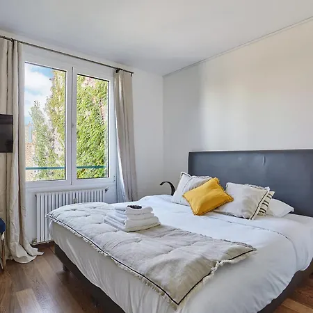 Apartment Very Nice Apartment With Terrace Neuilly